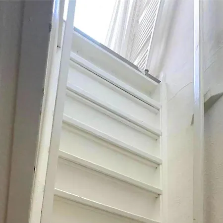 Ferienhaus 1 Bedroom Awesome In