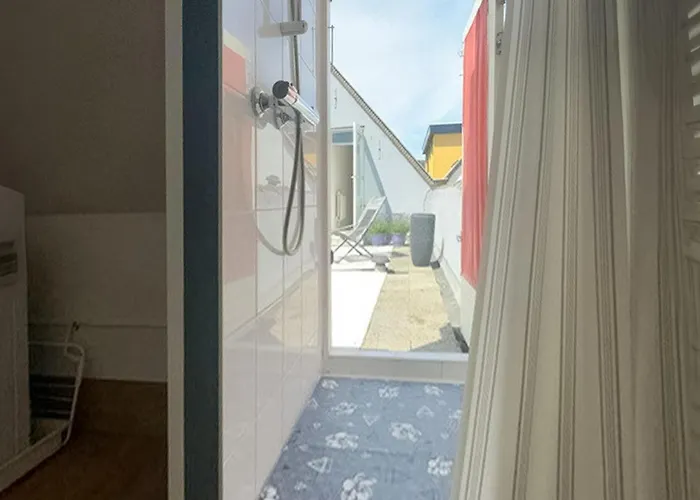 בית נופש 1 Bedroom Awesome In Katwijk aan Zee