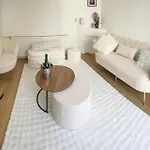 1 Bedroom Awesome In