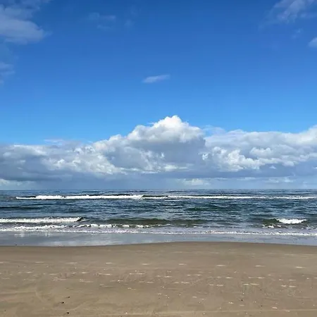 Vakantiehuis 1 Bedroom Awesome In