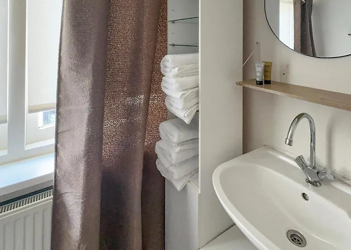 1 Bedroom Awesome In * Katwijk aan Zee