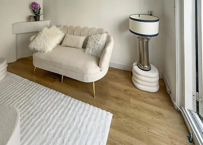 1 Bedroom Awesome In Vakantiehuis Katwijk aan Zee